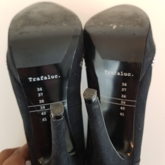SOLD 💫 Zara Trafaluc Black Suede Heels 8.5 - Picture 6 of 8